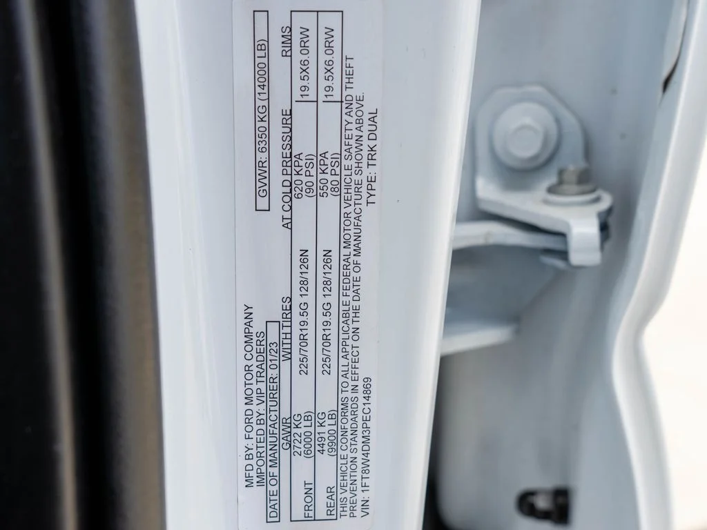Used 2023 White Ford XLT image 37