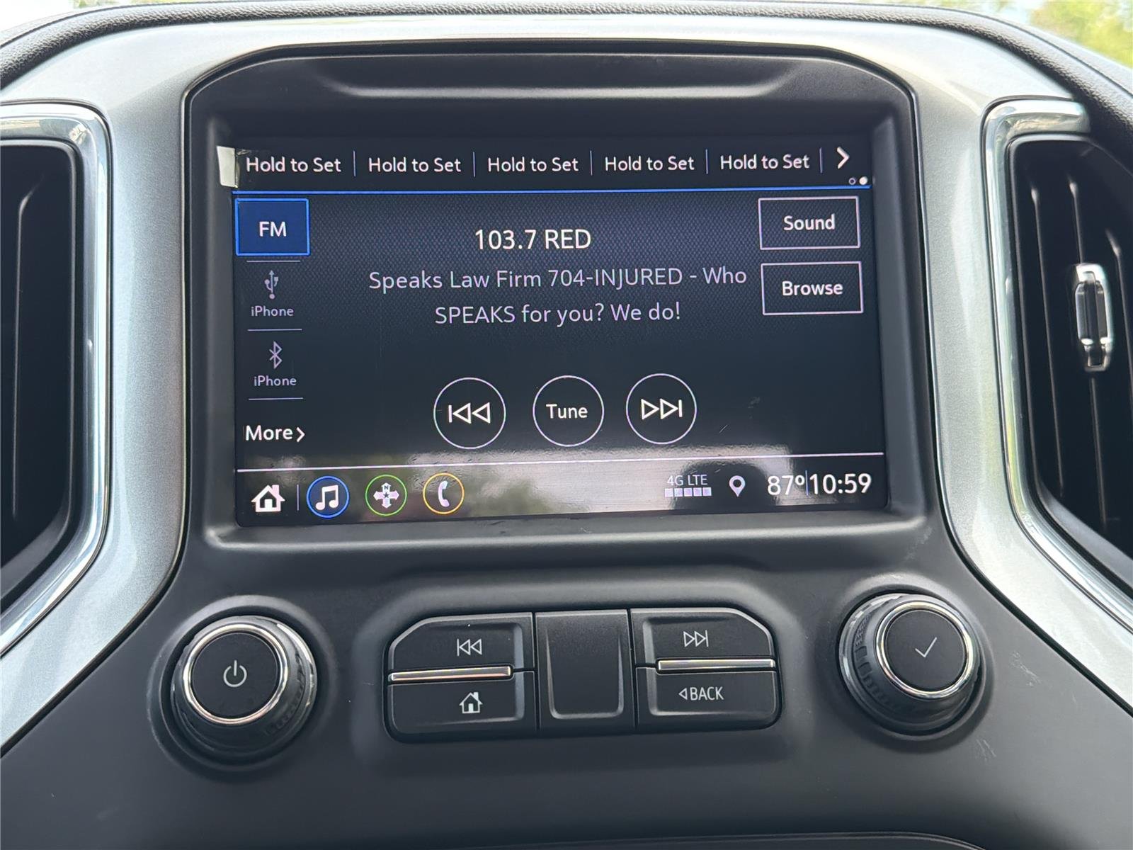 Used 2020 Iridescent Pearl Tricoat Chevrolet LT image 5