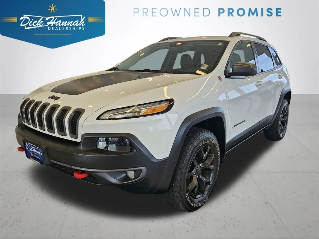 Used 2018 White Jeep Trailhawk image 1