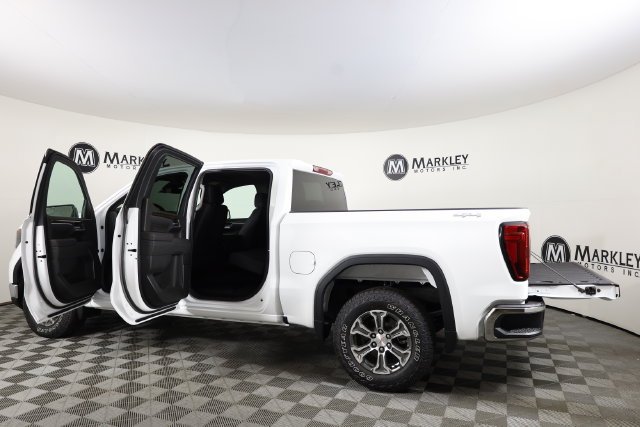 2026 GMC Sierra 1500 SLE - Photo 13