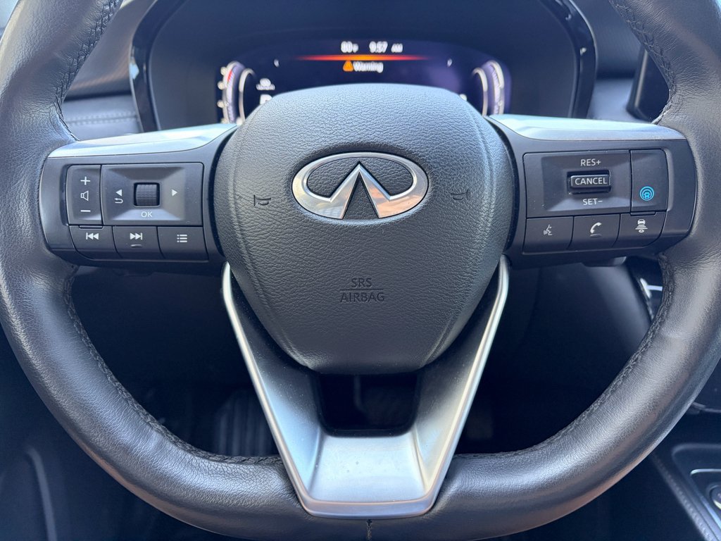 Used 2024 Majestic White INFINITI LUXE image 14