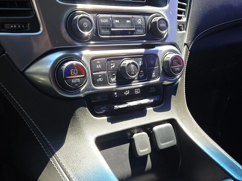 Used 2020 Black Chevrolet LS image 26