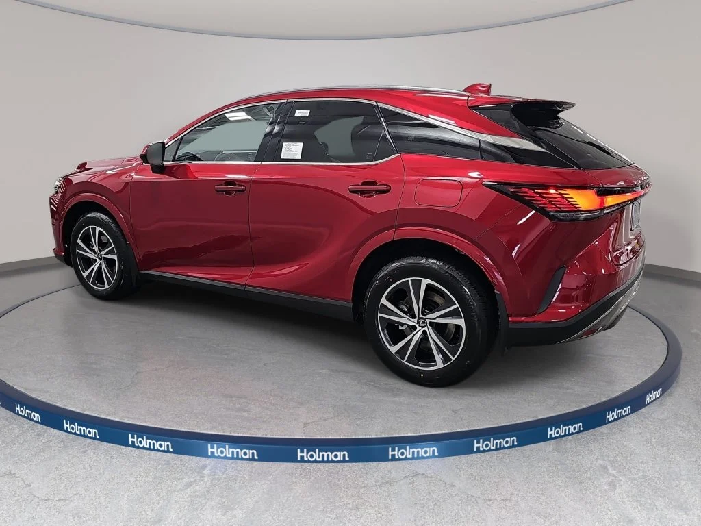 New 2026 Matador Red Mica Lexus PREMIUM image 8