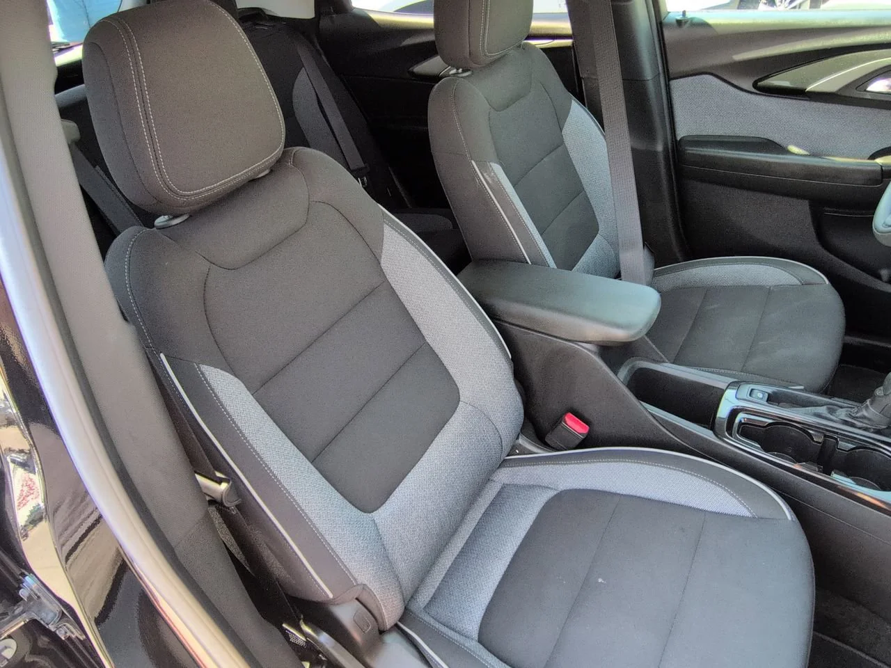 Used 2023 Mosaic Black Metallic Chevrolet LT image 26