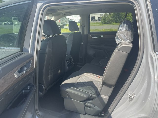 New 2026 Pure Gray Volkswagen 2.0T SEL Premium R-Line image 16