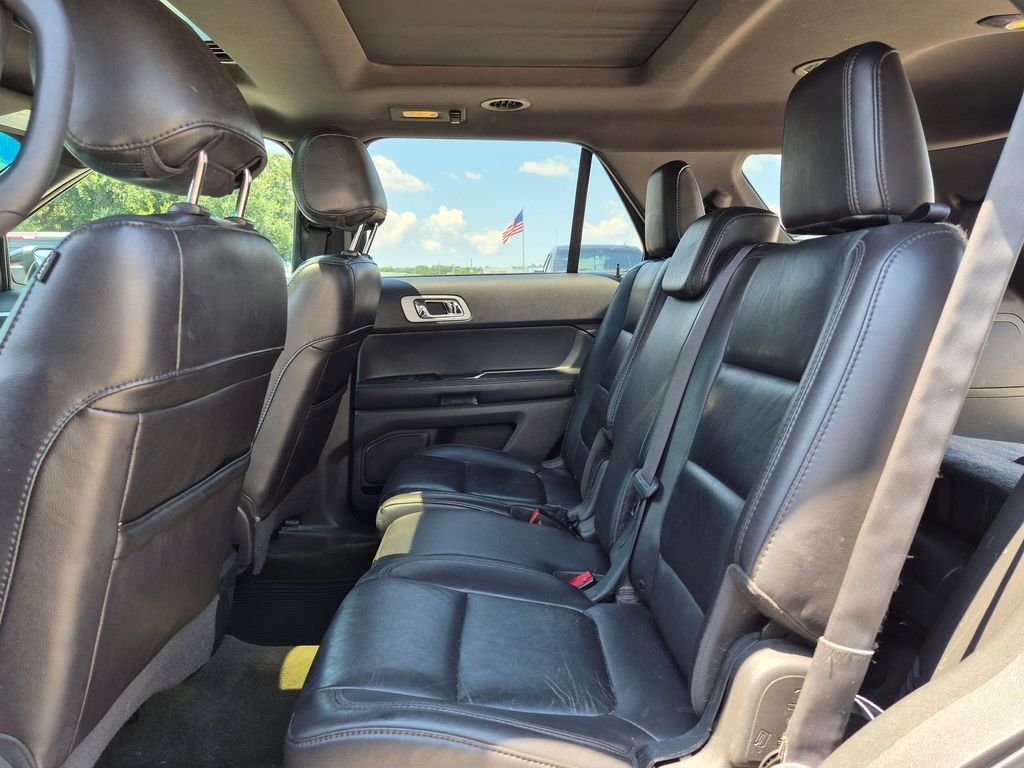 Used 2013 Black Ford XLT image 24