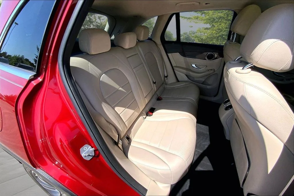 Used 2019 Red Mercedes-Benz GLC 300 image 24