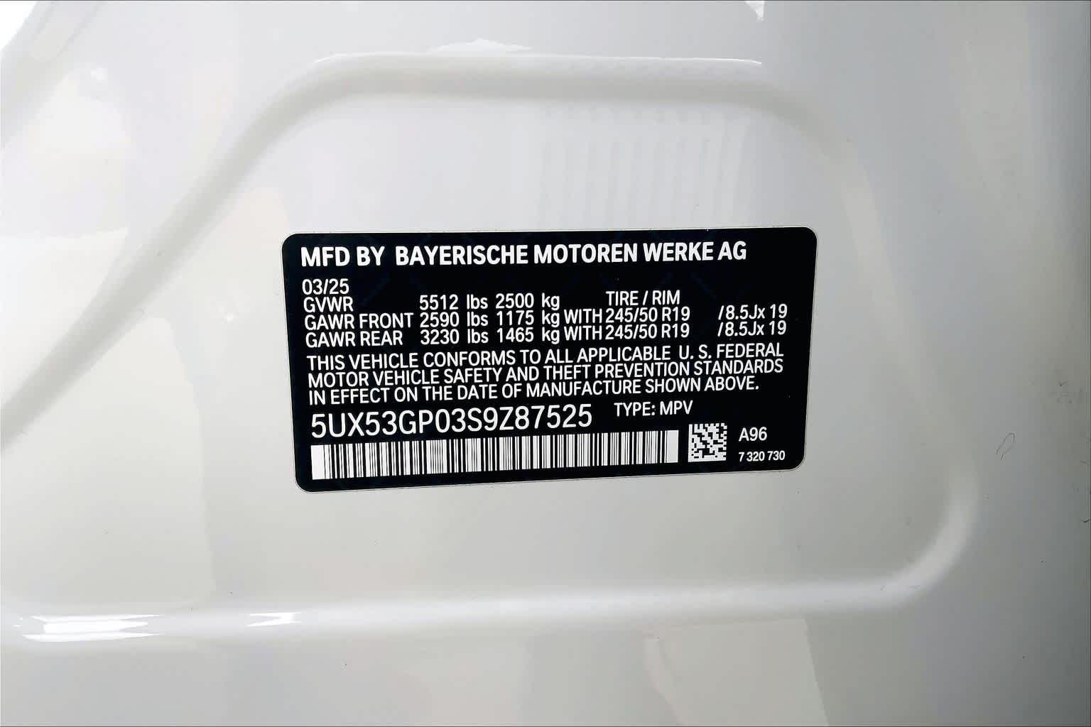 Used 2025 Mineral White Metallic BMW 30 xDrive image 64