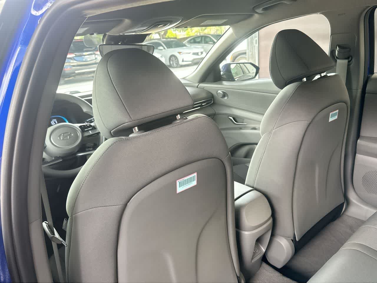 2025 Hyundai Elantra SE - Photo 23