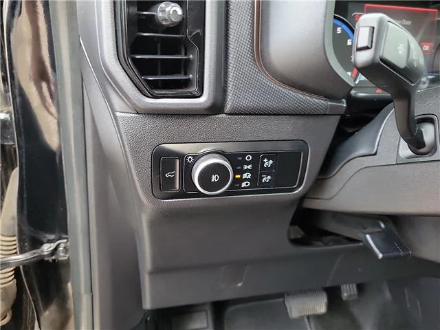 Used 2023 Shadow Black Ford Badlands 4x4 image 12