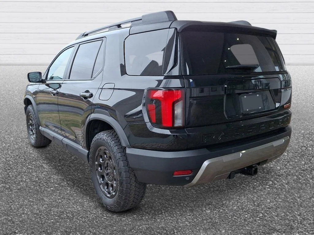 New 2026 Crystal Black Pearl Honda TrailSport Blackout image 2