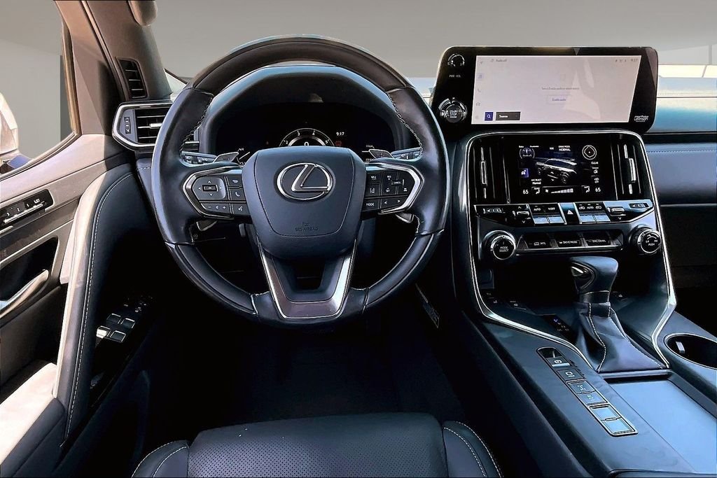 Used 2024 White Lexus 600 Luxury image 5