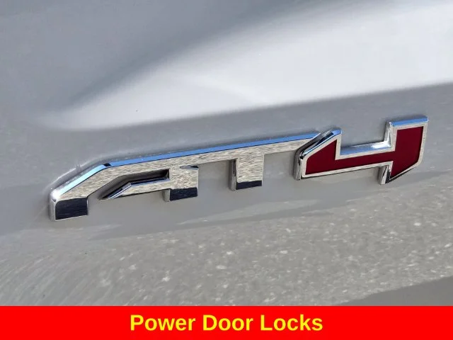 Used 2026 White GMC AT4 image 26
