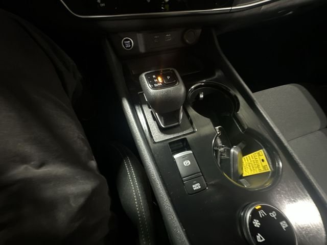 Used 2023 Gray Nissan S image 27
