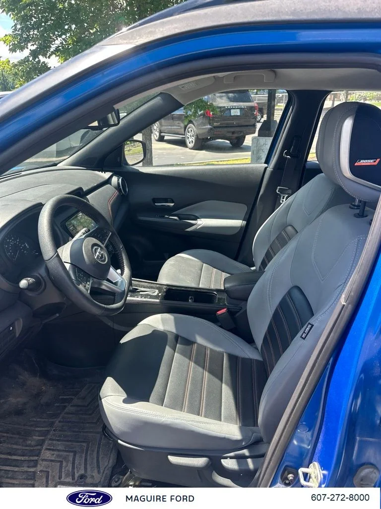Used 2021  Nissan SR image 14