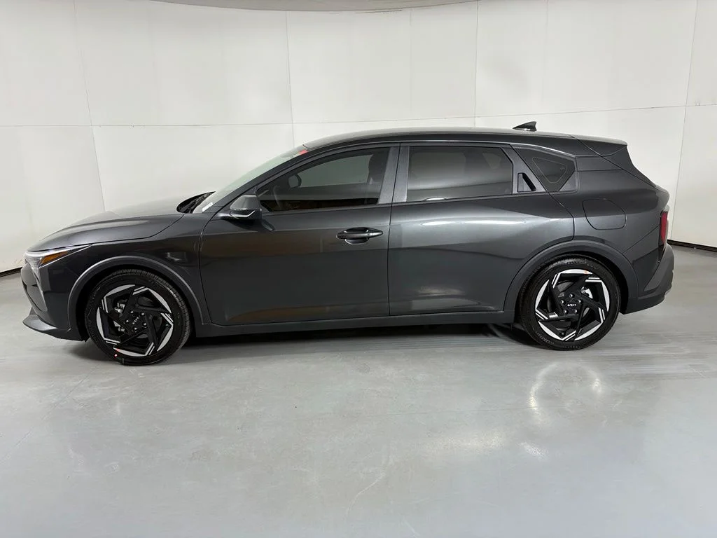 New 2026 Gray Kia EX image 5