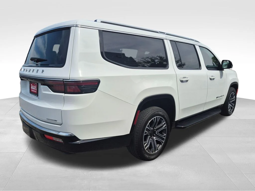 Used 2024 White Jeep Series II image 10