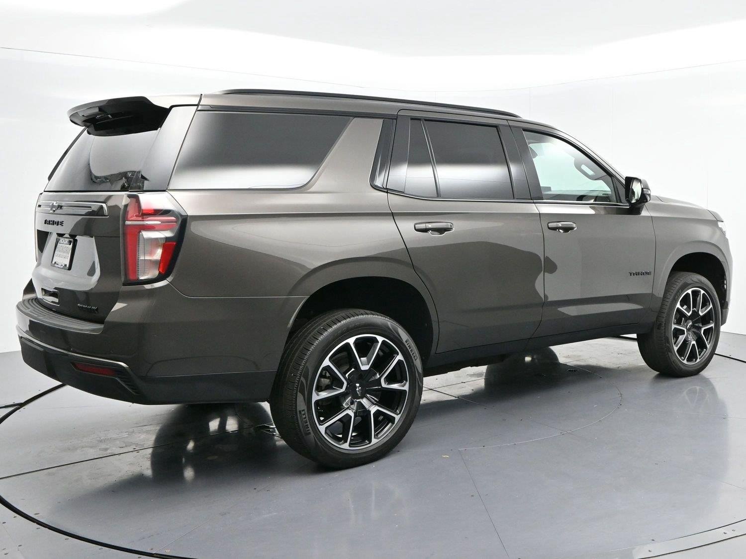 Used 2021 Charcoal Chevrolet RST image 7