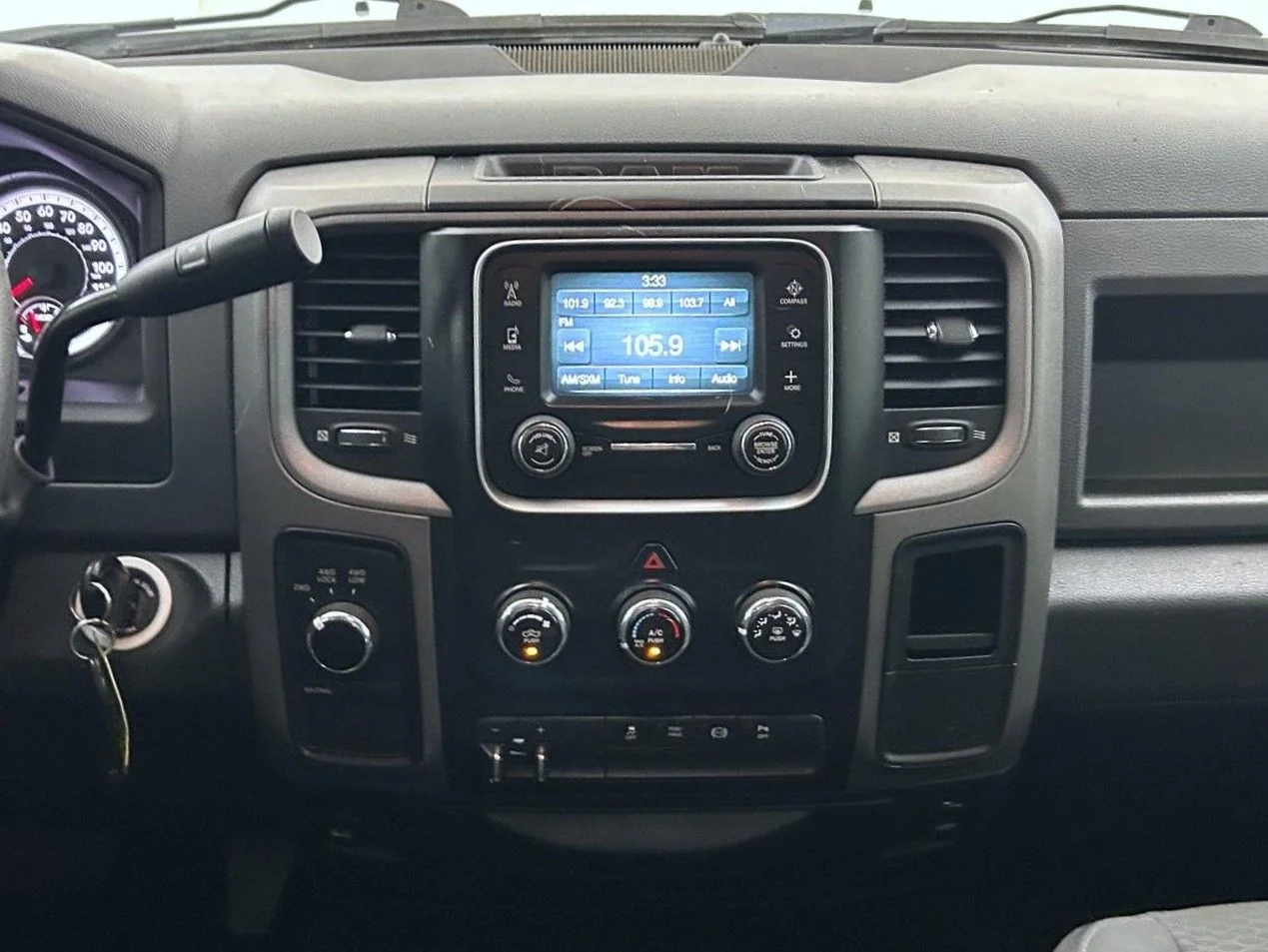 Used 2015 White Ram Tradesman image 12