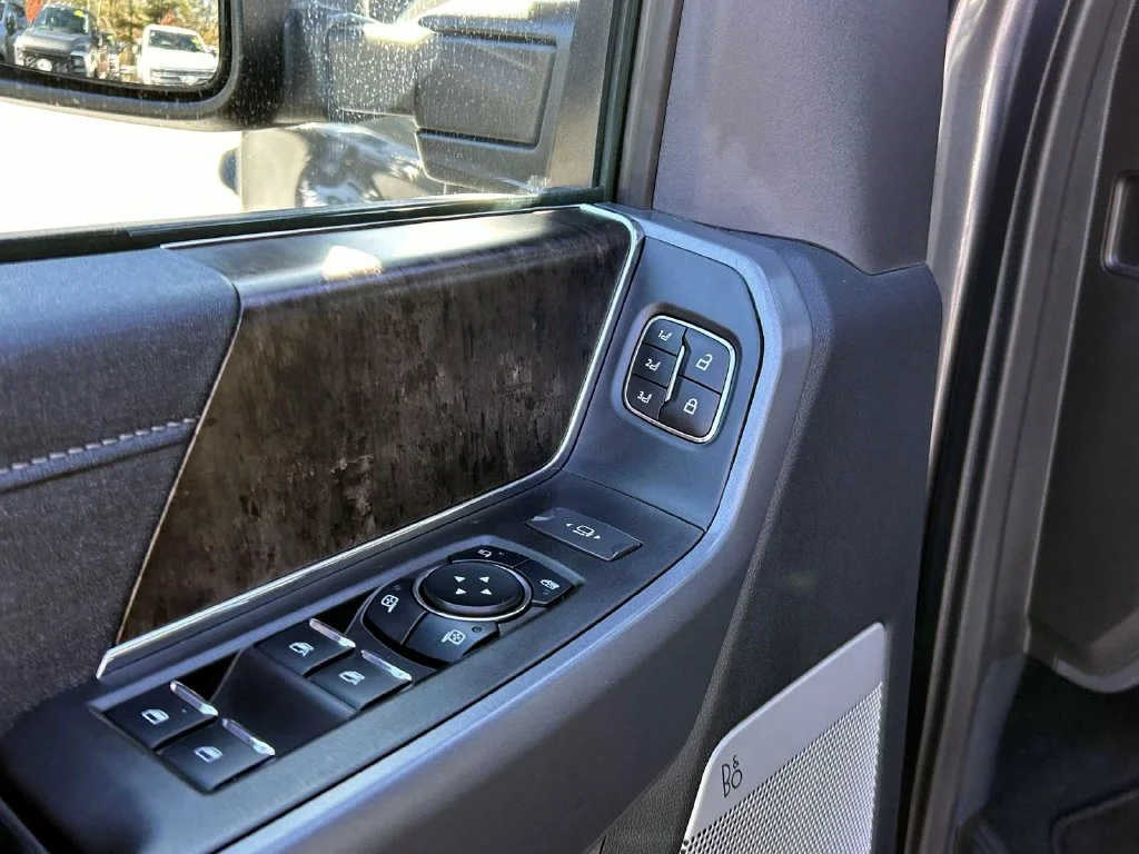 Used 2023 Gray Metallic Ford Lariat image 16