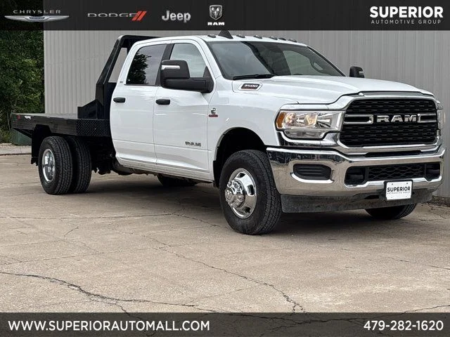 2024 RAM 3500 SLT 4X4 Crew Cab's photo