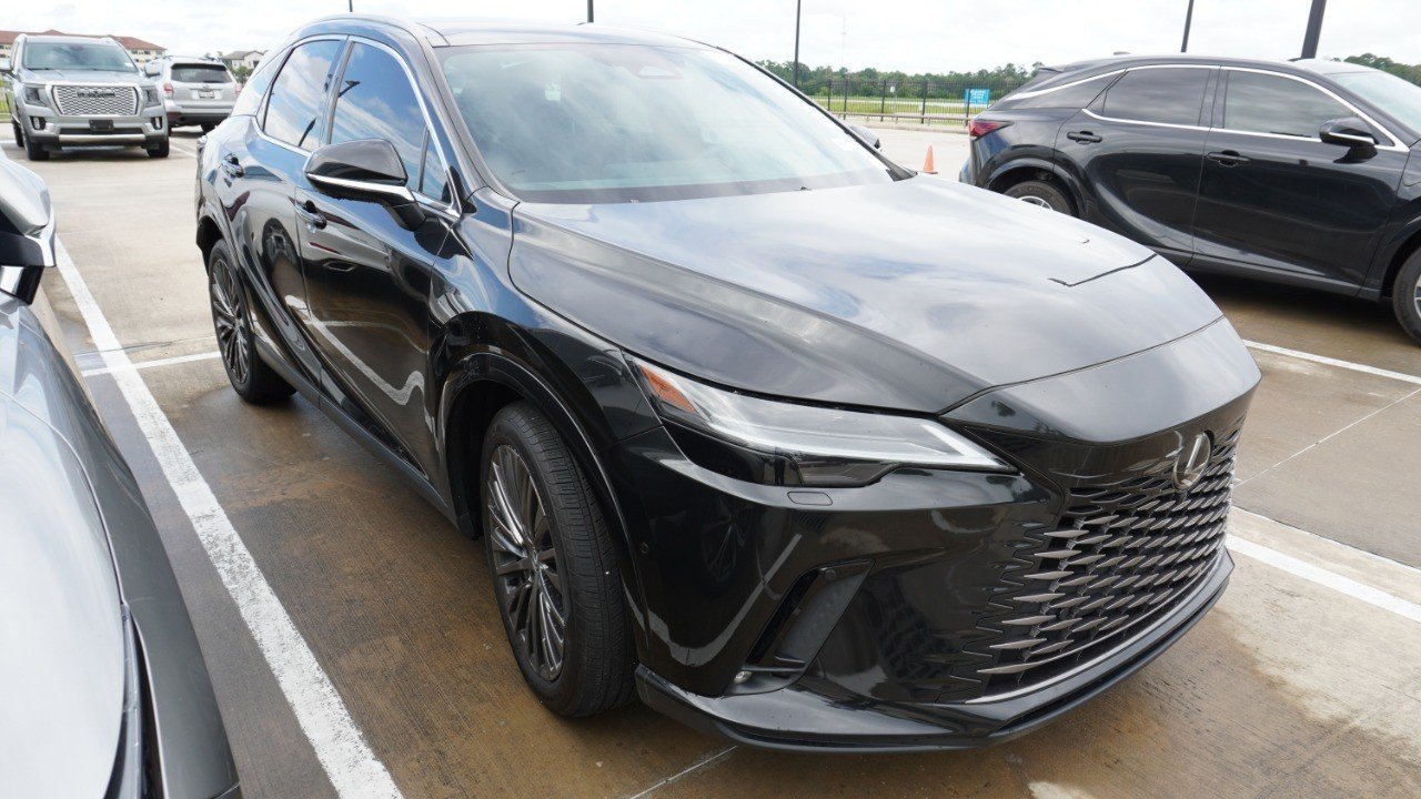 Used 2023 Black Lexus RX 350 Luxury image 3