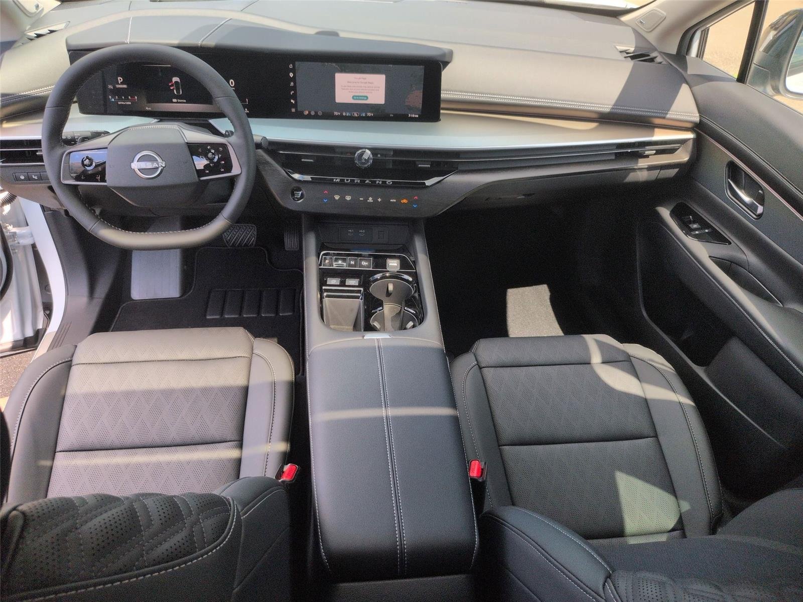 New 2026 Everest White Pearl TriCoat / Super Black Two-tone Nissan Platinum image 34