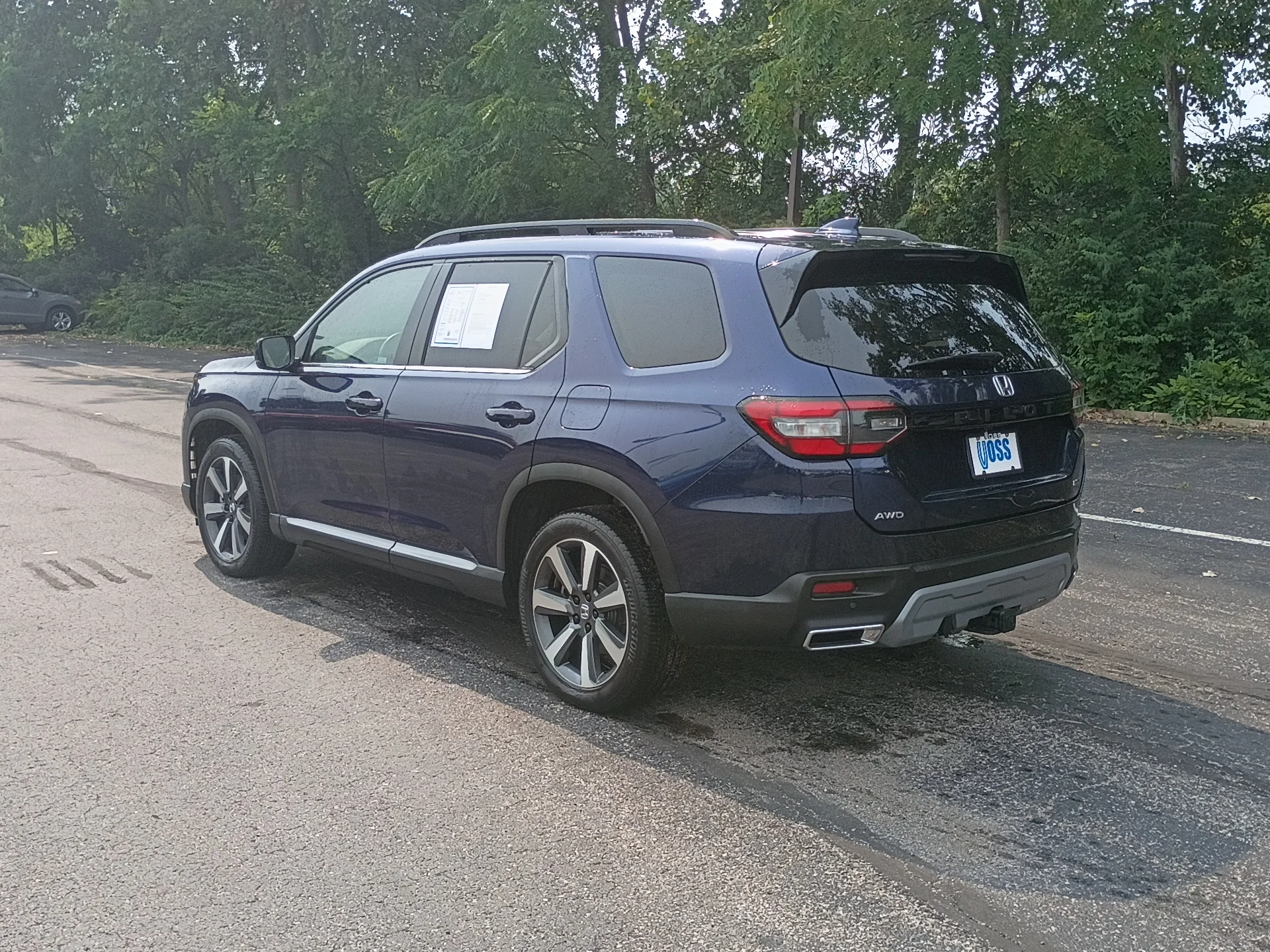 Certified Used 2023 Obsidian Blue Pearl Honda Touring image 5
