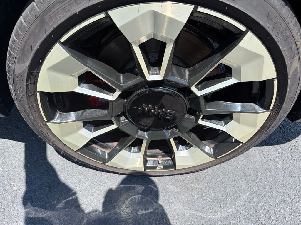 Used 2023 Green BMW Base image 11