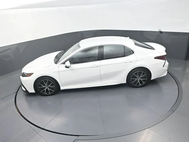 Used 2024 White Toyota SE image 25