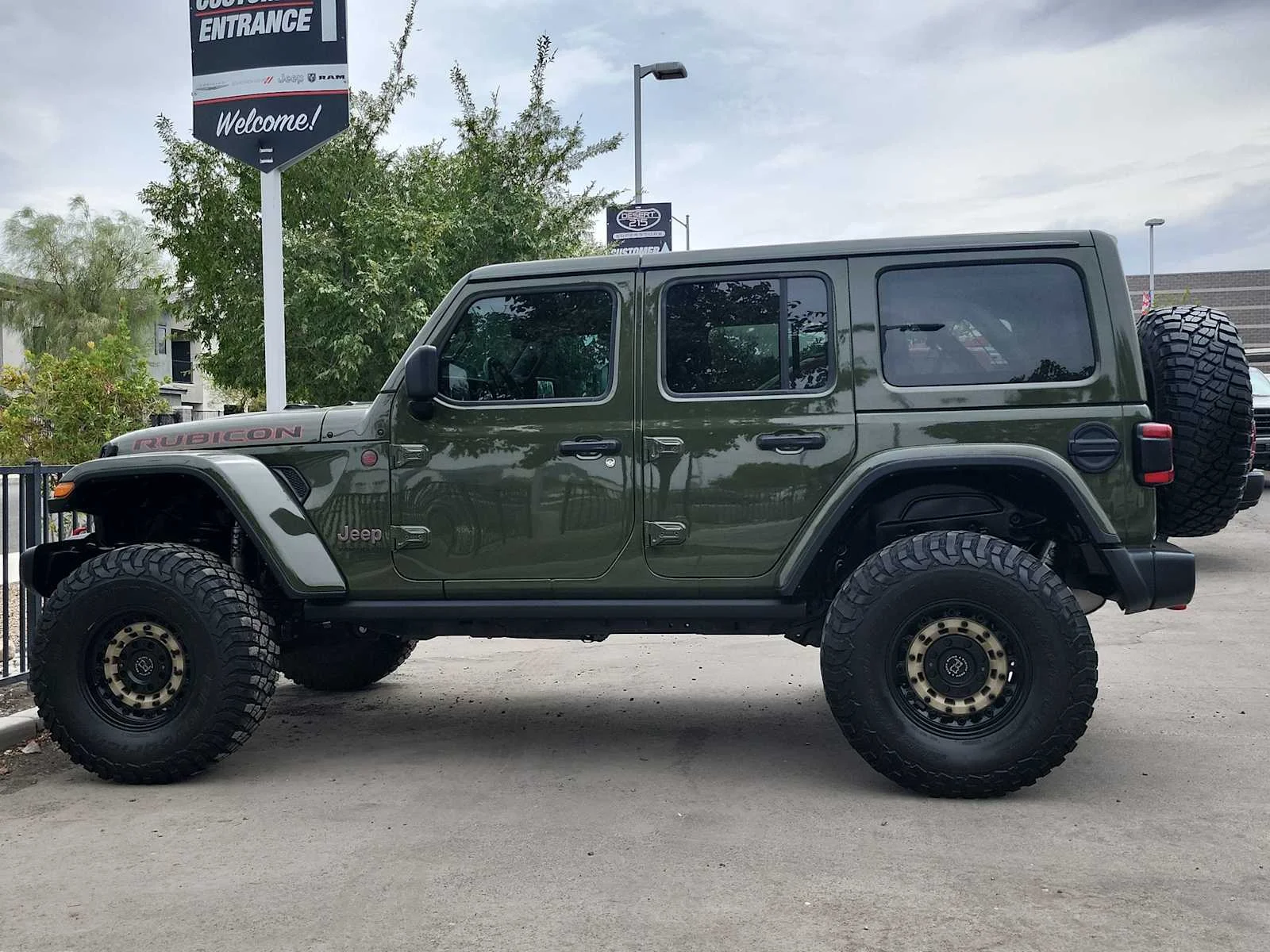 Used 2021 Sarge Green Clearcoat Jeep Unlimited Rubicon image 5
