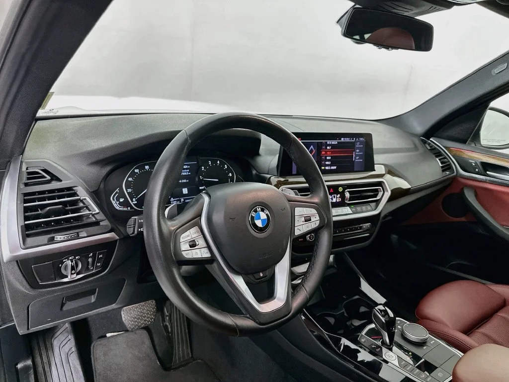 Used 2022 White BMW xDrive30i image 8