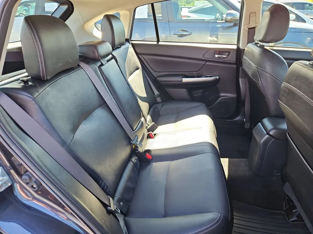 Used 2015  Subaru 2.0i Limited image 27