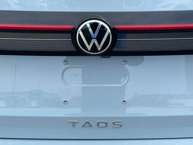 New 2026 Monument Gray W/Deep Black Roof Volkswagen 1.5T SE Black image 16