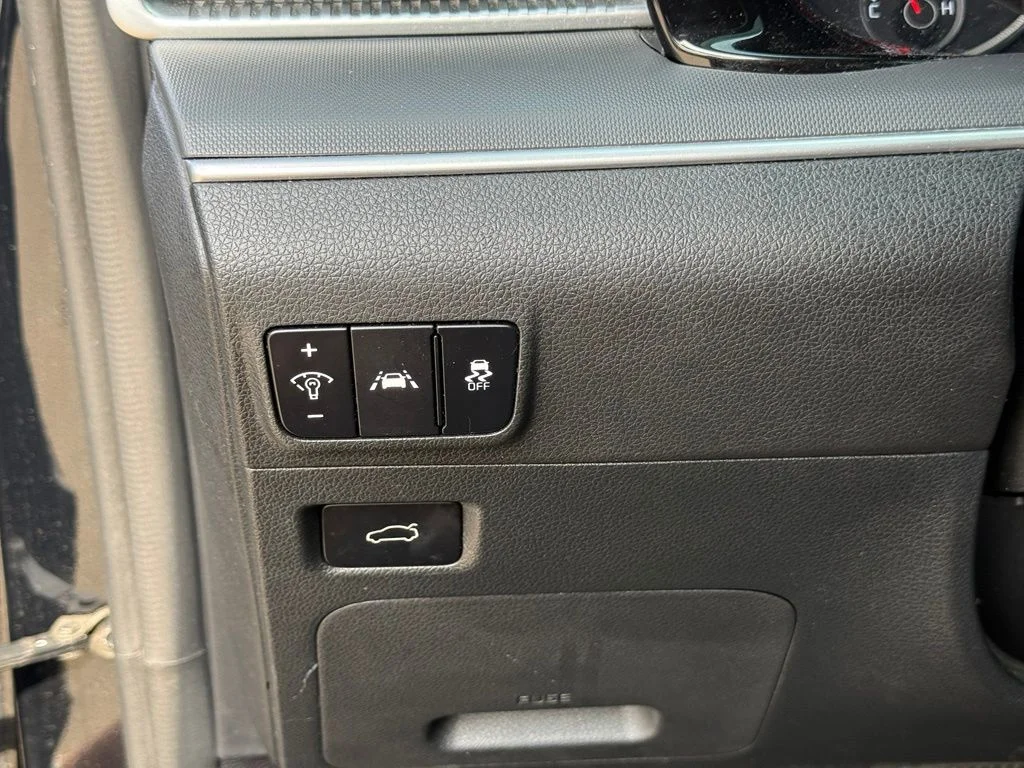 Used 2021 Black Kia GT-Line image 18