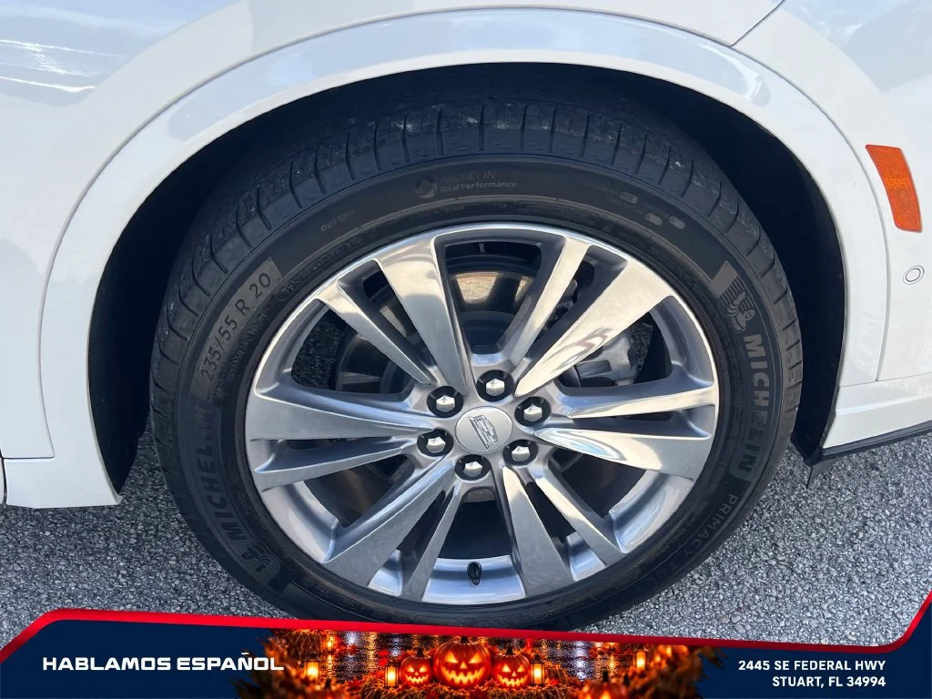 Used 2023 CRYSTAL WHITE TRICOAT Cadillac AWD Premium Luxury image 22