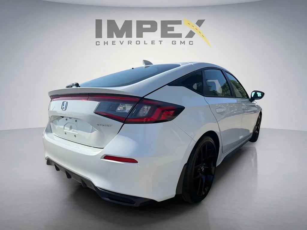 Used 2025  Honda Sport image 5