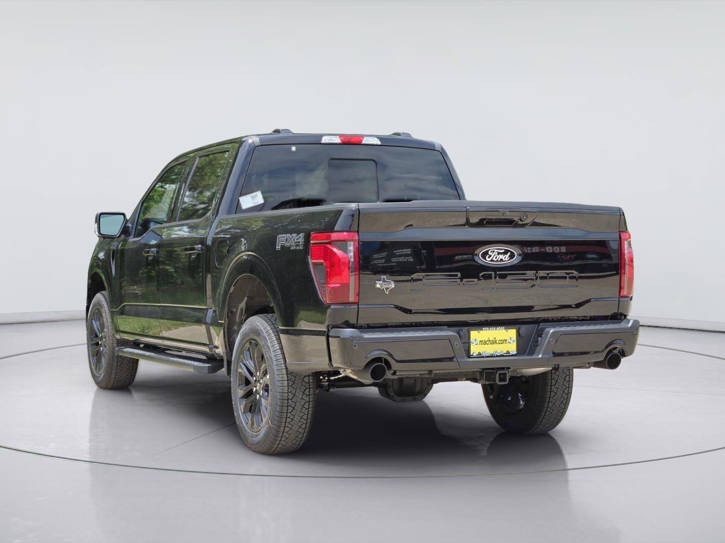 New 2026 Agate Black Metallic Ford XLT image 3