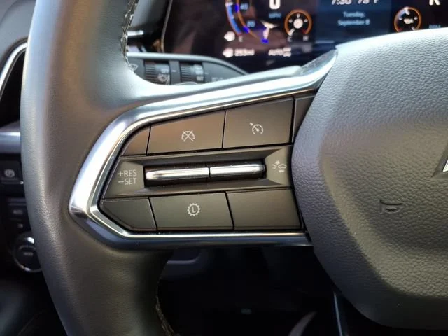 Used 2025 Black Chevrolet Premier image 30