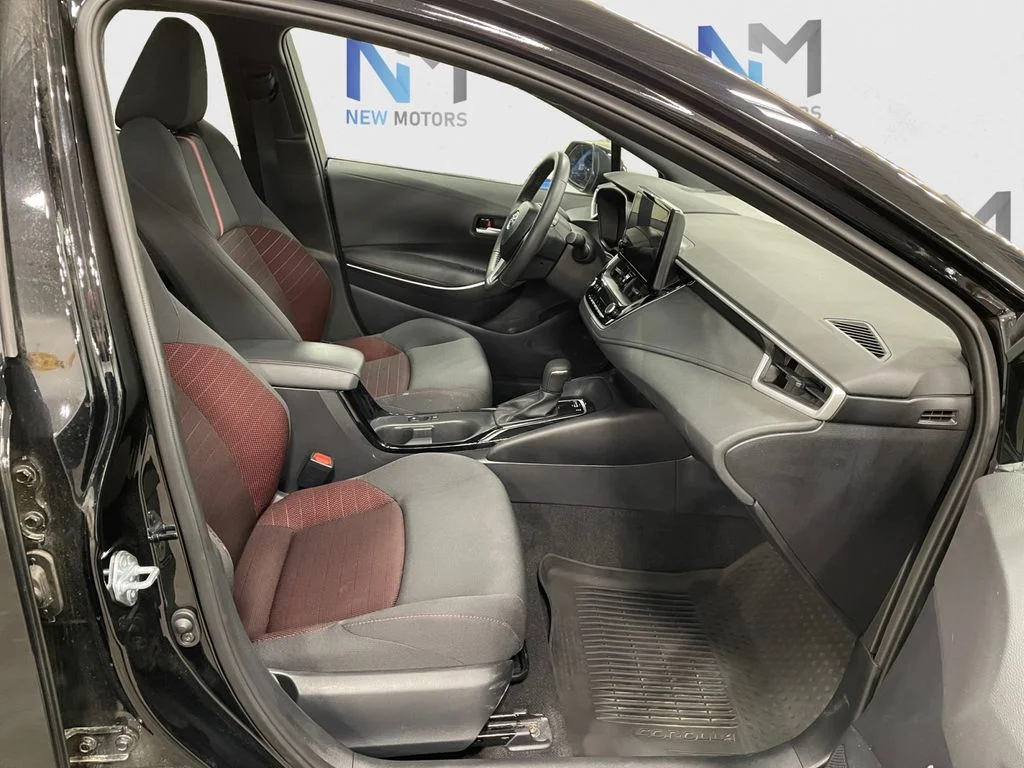 Used 2025 Midnight Black Metallic Toyota SE image 15