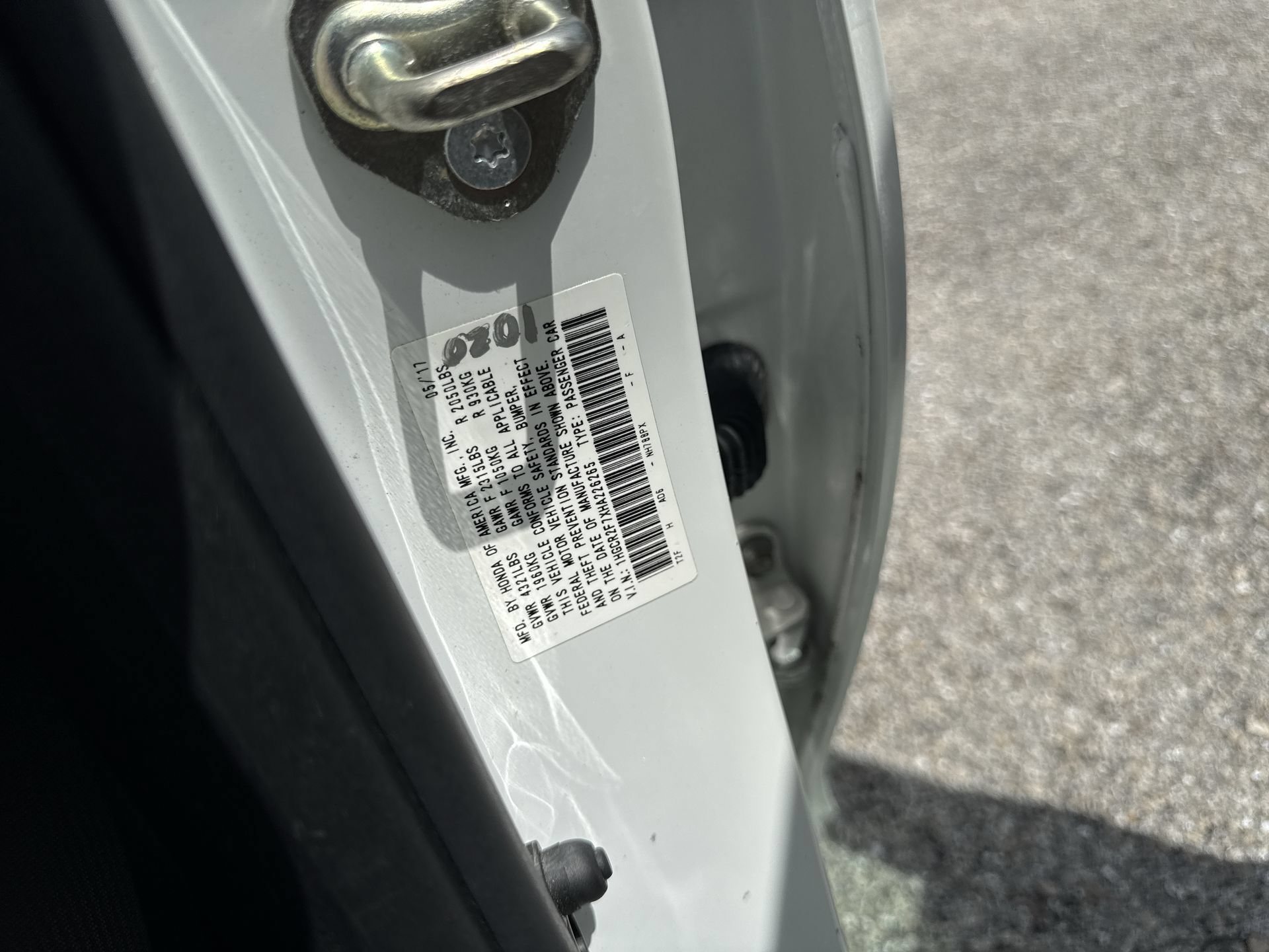 Used 2017 White Honda EX image 34