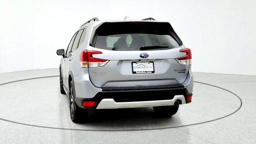 Used 2020 Ice Silver Metallic Subaru Touring CVT image 6