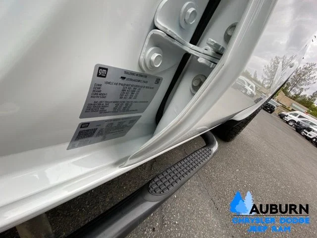 Used 2024 White GMC Pro image 32