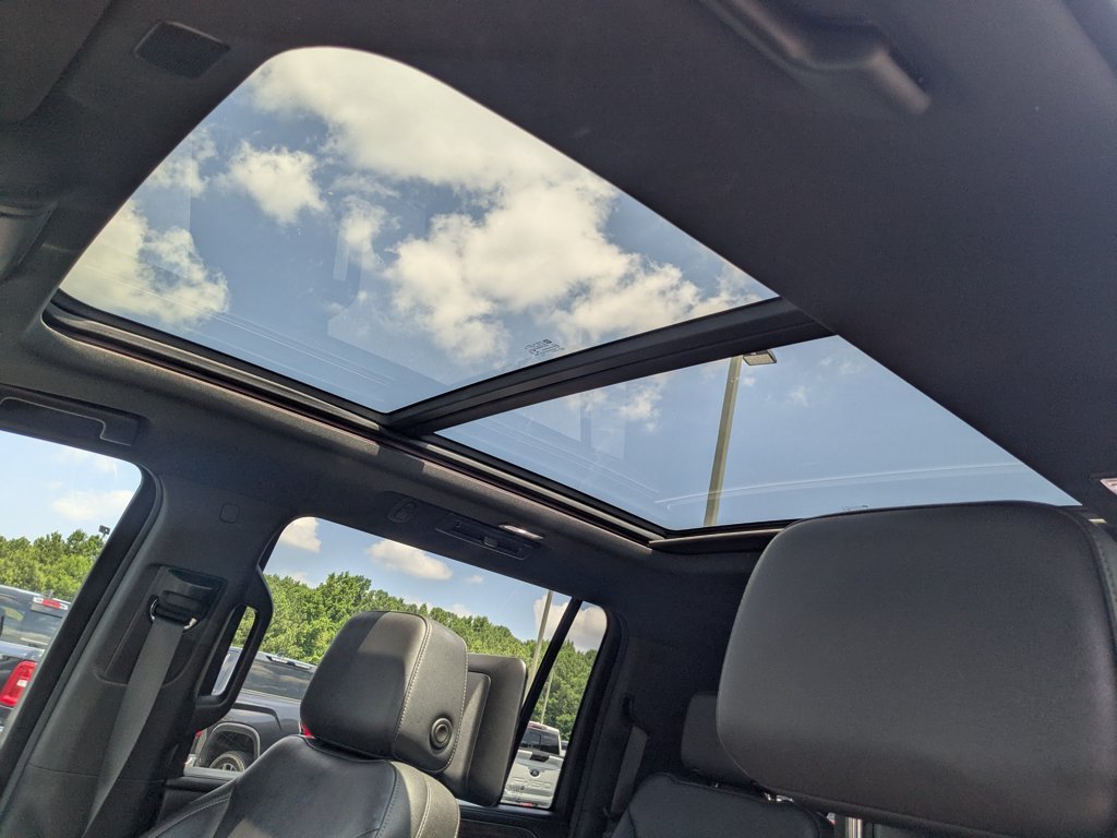 Used 2021 Shadow Gray Metallic Chevrolet Z71 image 25