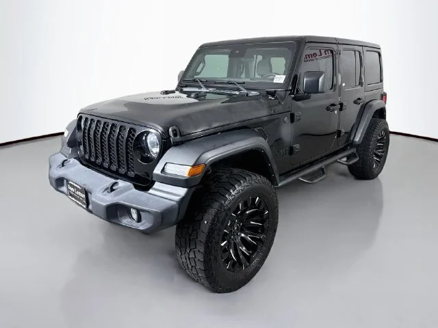 Used 2024 Black Jeep Sport S image 3