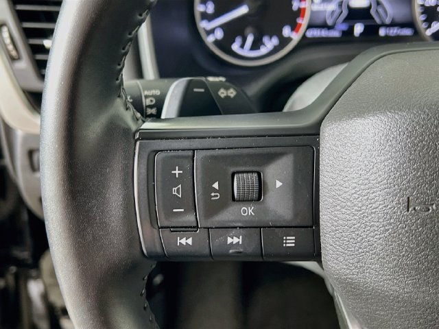 2025 Nissan Rogue SV - Photo 13
