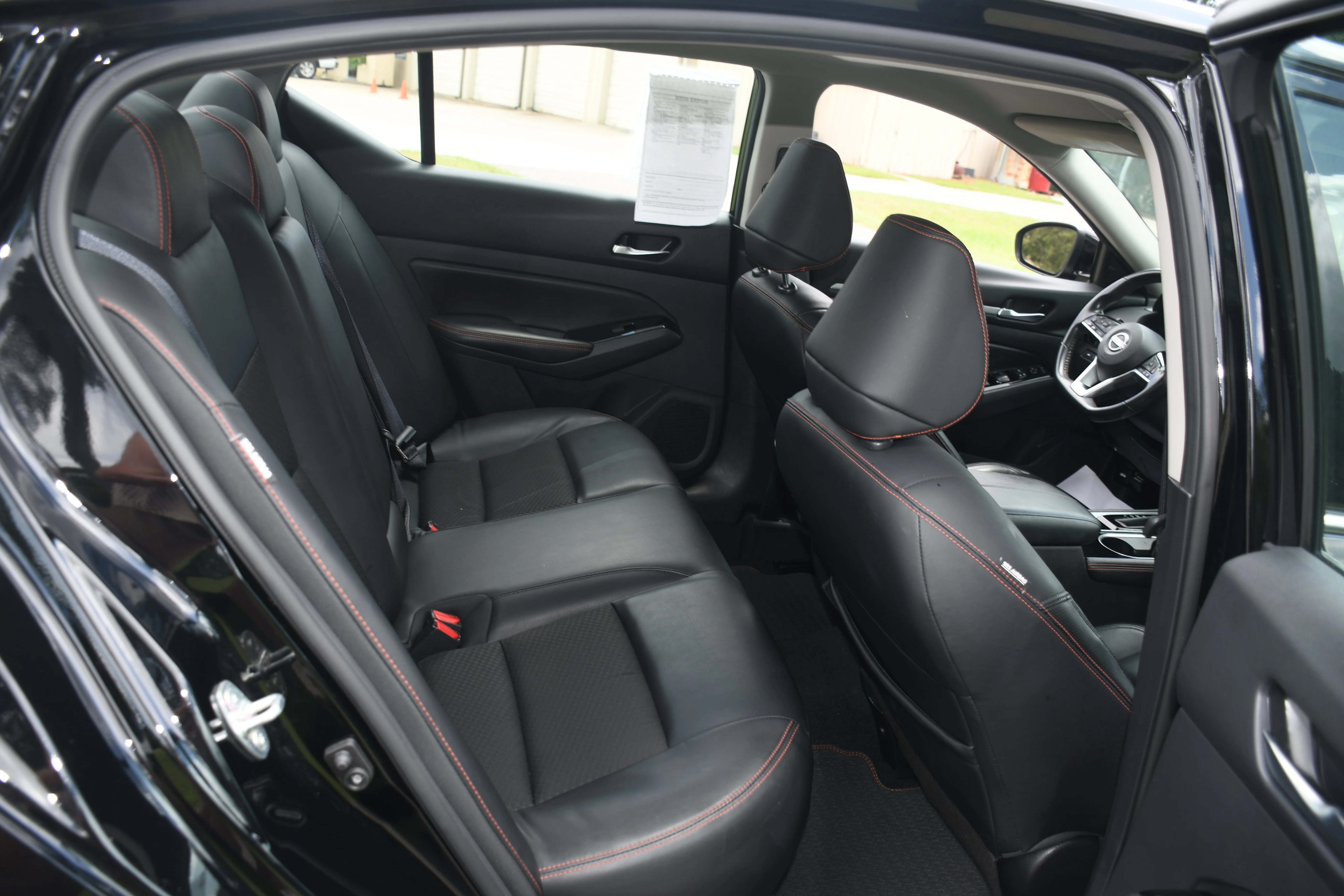 Used 2024 Black Nissan 2.5 SR image 16