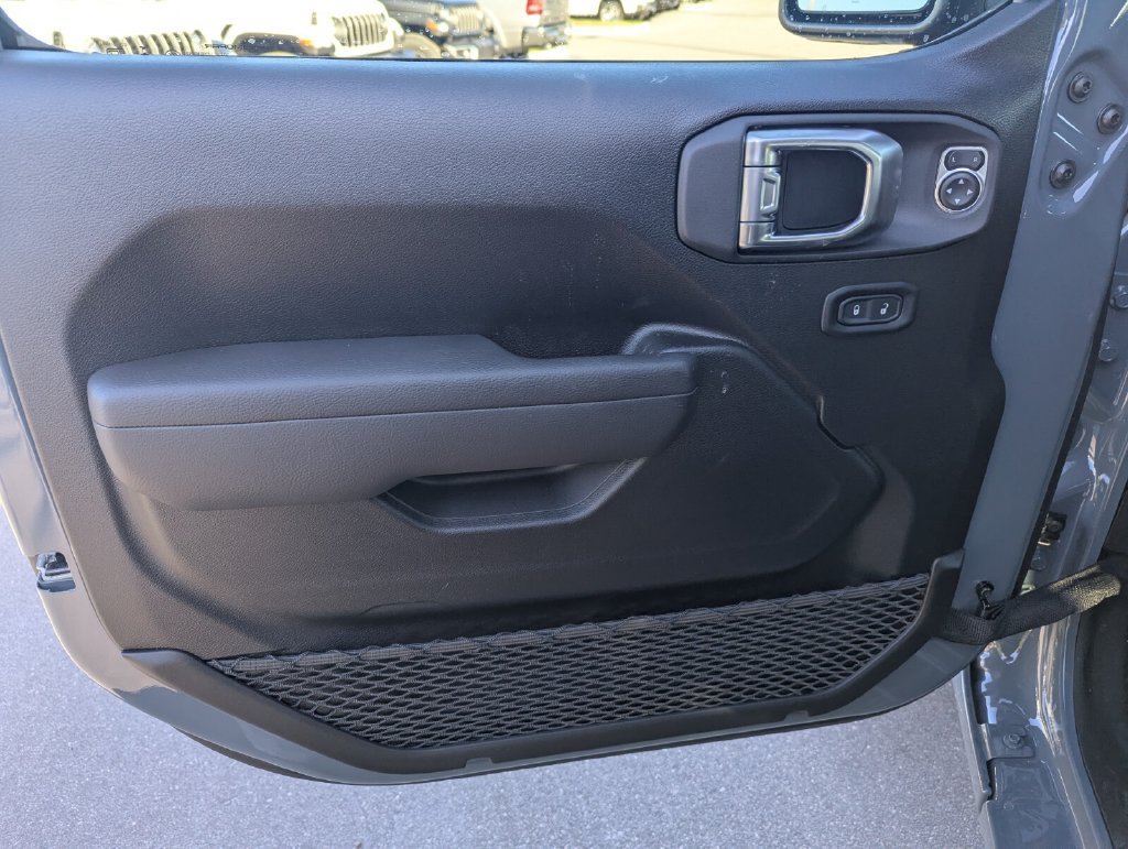 2026 Jeep Wrangler 2-Door Sport S - Photo 13