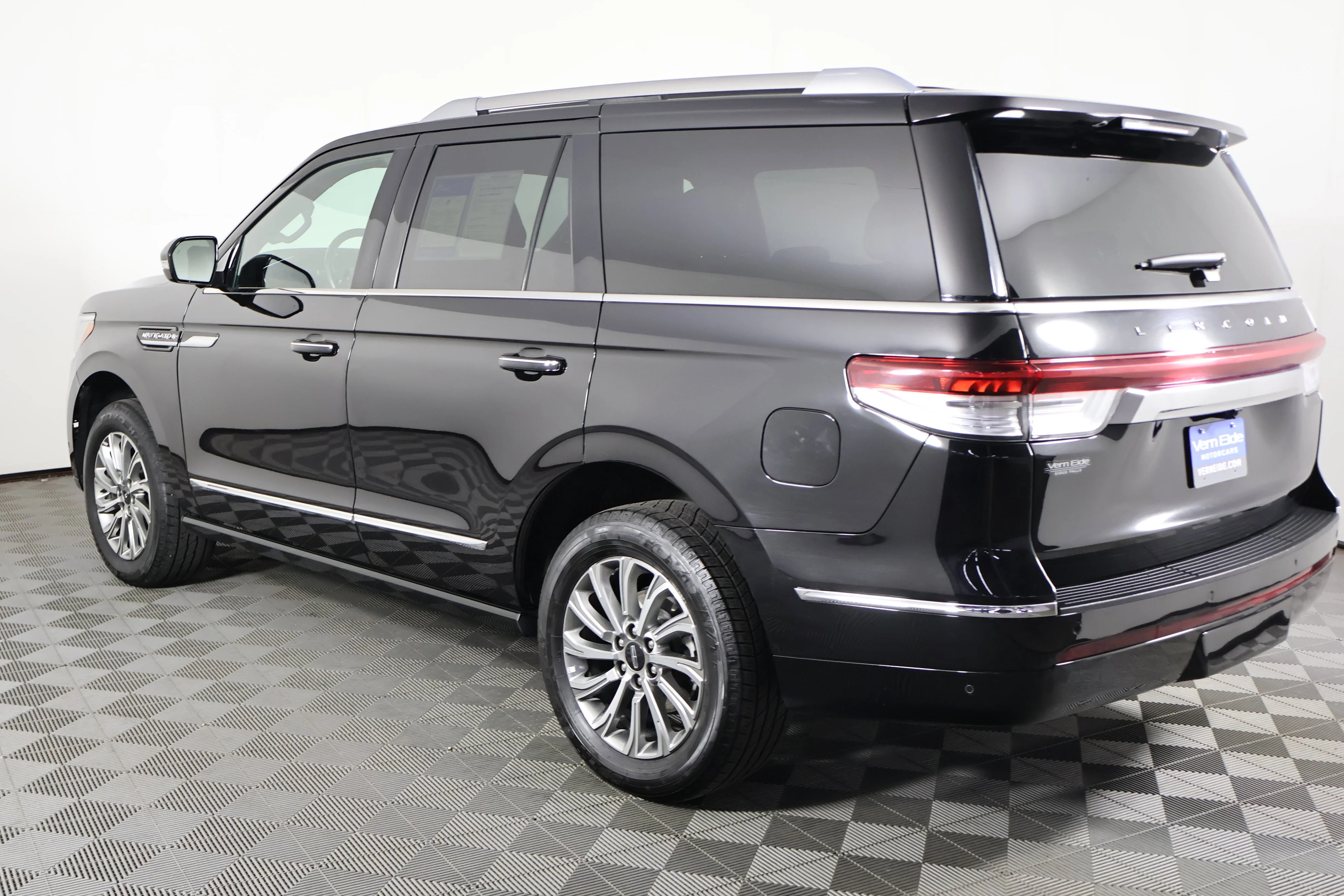 2024 Lincoln Navigator Premiere - Photo 8
