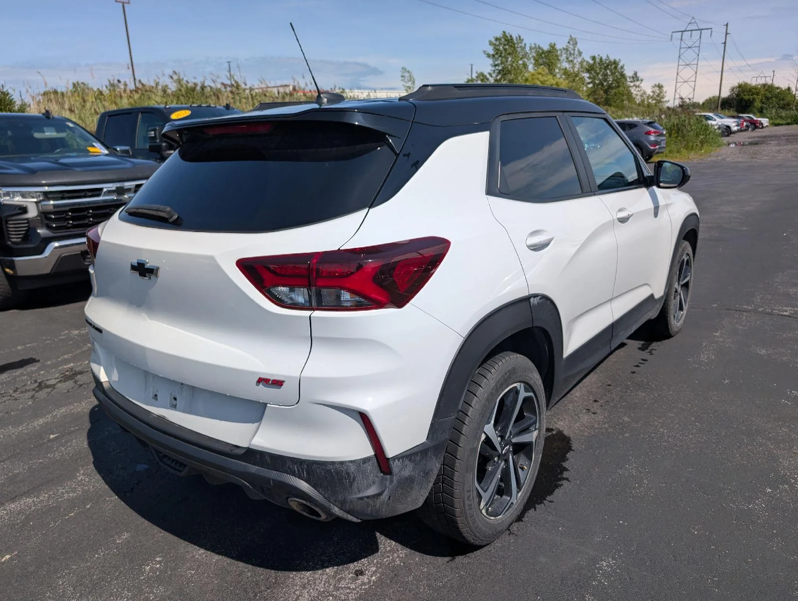 Used 2023 Summit White Chevrolet RS image 7